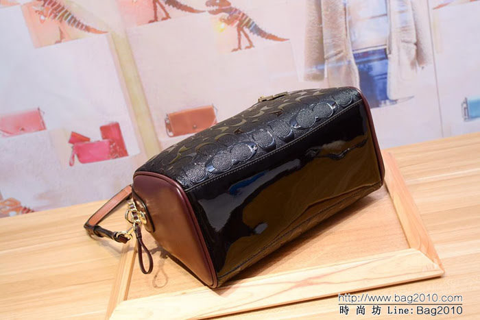 COACH蔻馳 C家新款 11920 漆皮壓花枕頭包 容量大 可單肩斜挎  Chz1105